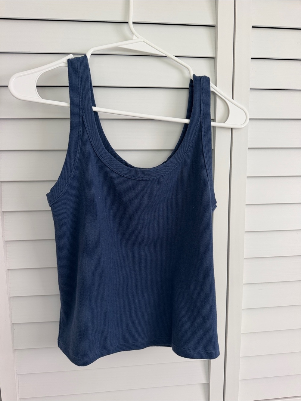 American Eagle Outfitters Navy Scoop Neck Tank Top - Women